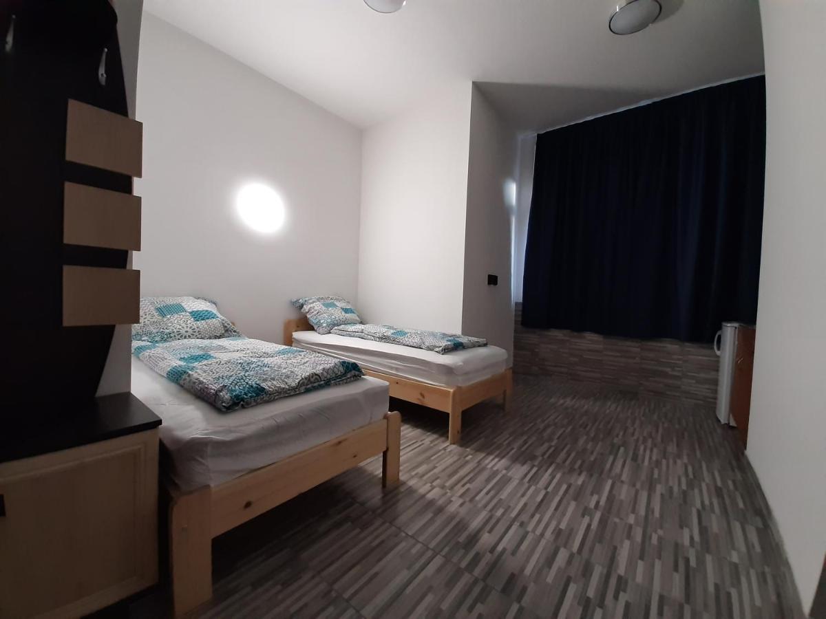 Pisztrang17 Apartman Apartment Gardony Exterior photo